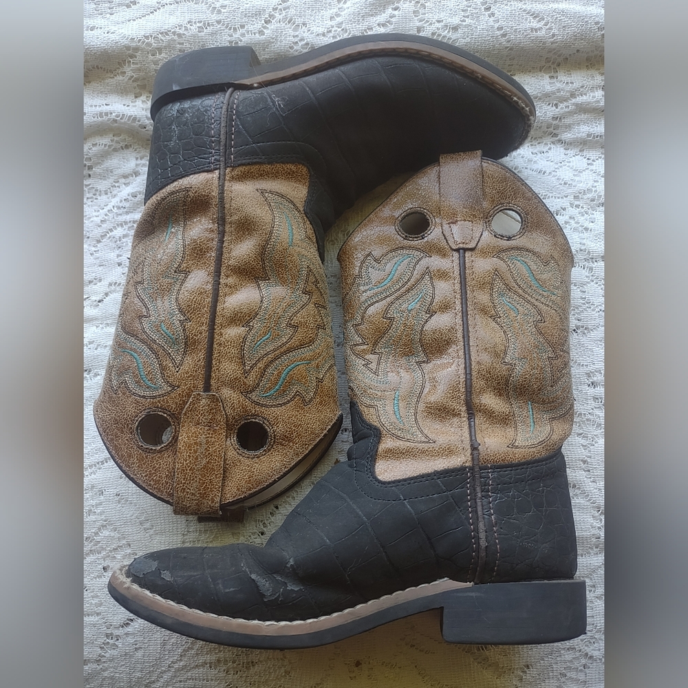 Old West Boys Leather Boots Sz 2D
